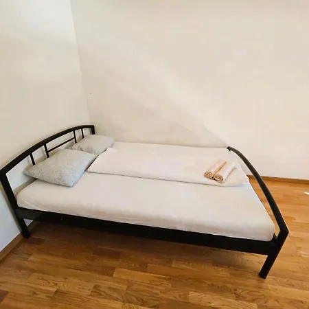 Large Flats, Center - Schb Appartement